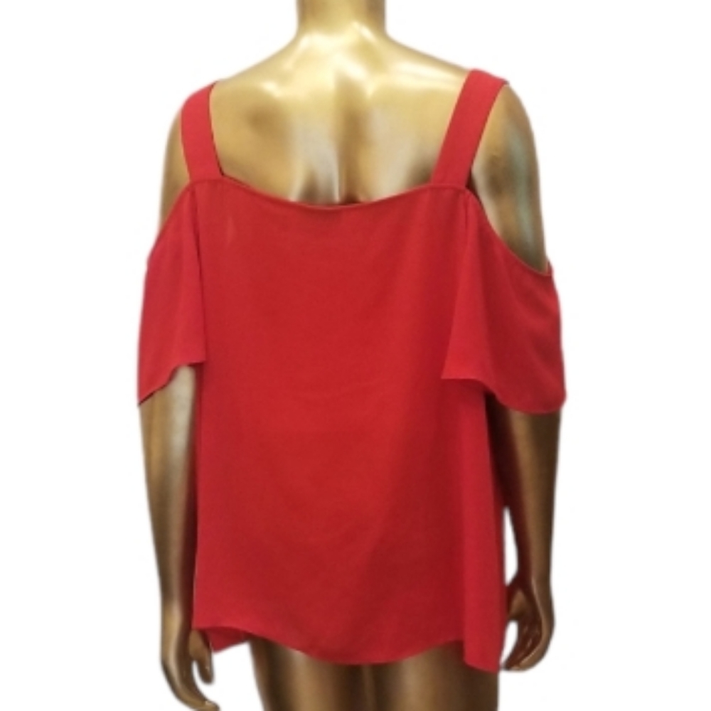 Cold Shoulder - Picture 3 of 6